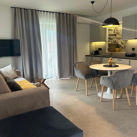 Piedra Luxury Apartments Nafplio Exterior foto